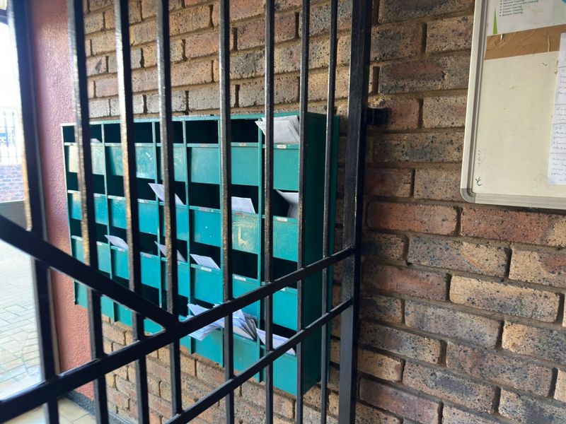 Charming First-Floor Apartment in Florida Lake - Photo 2