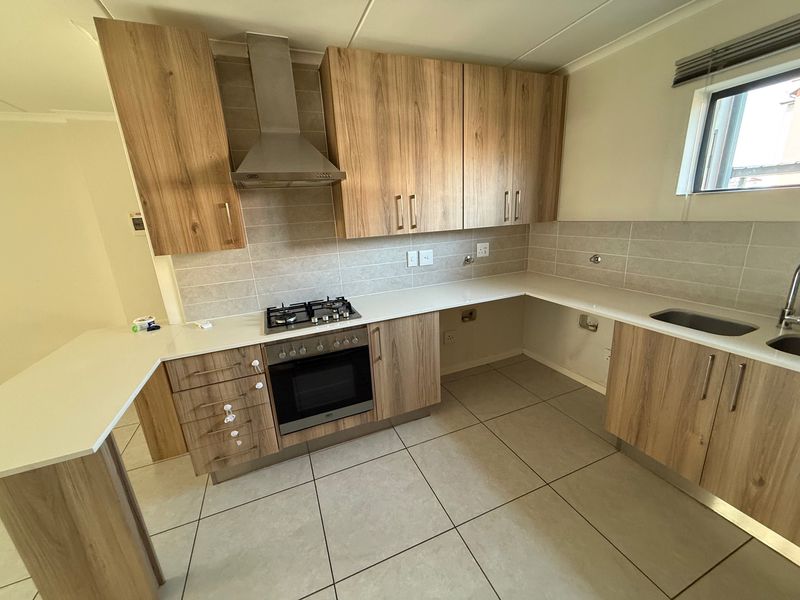 Perfect Ground Floor Unit in Hereford Estate! - Photo 6