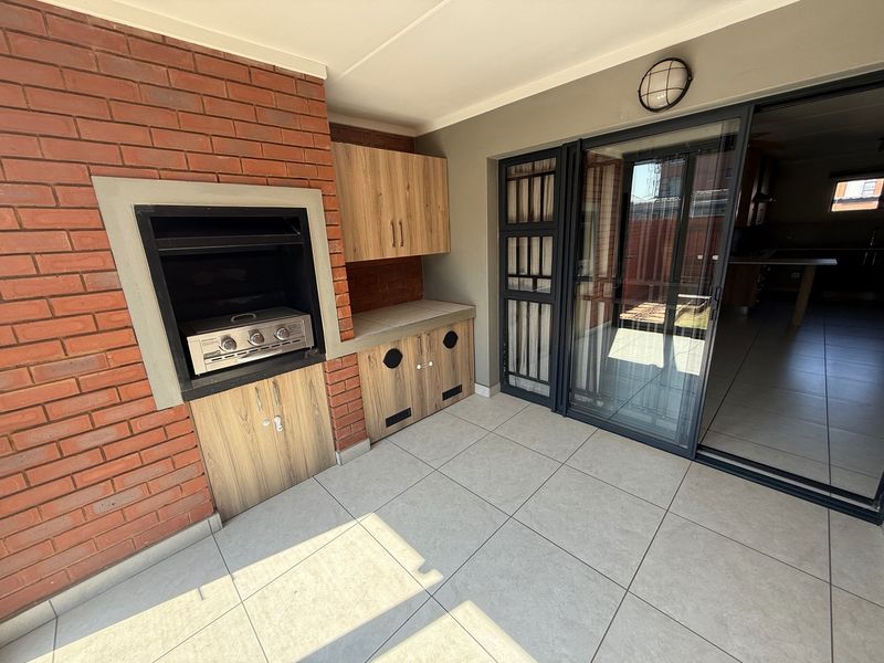 Perfect Ground Floor Unit in Hereford Estate! - Photo 8