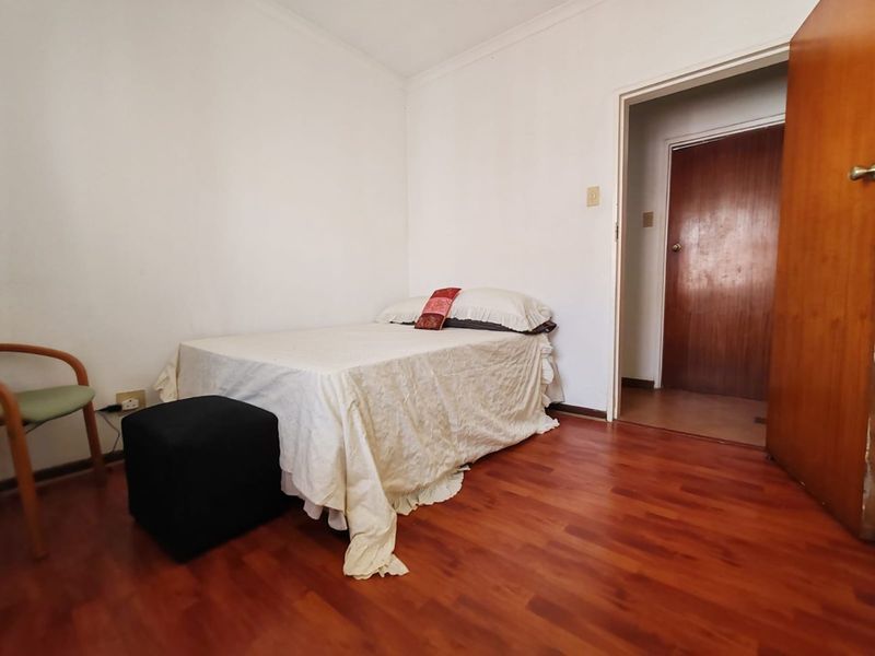 Immaculate 4 Bedroom Spanish Style Family Home with Flat Potential in Malabar - Photo 10