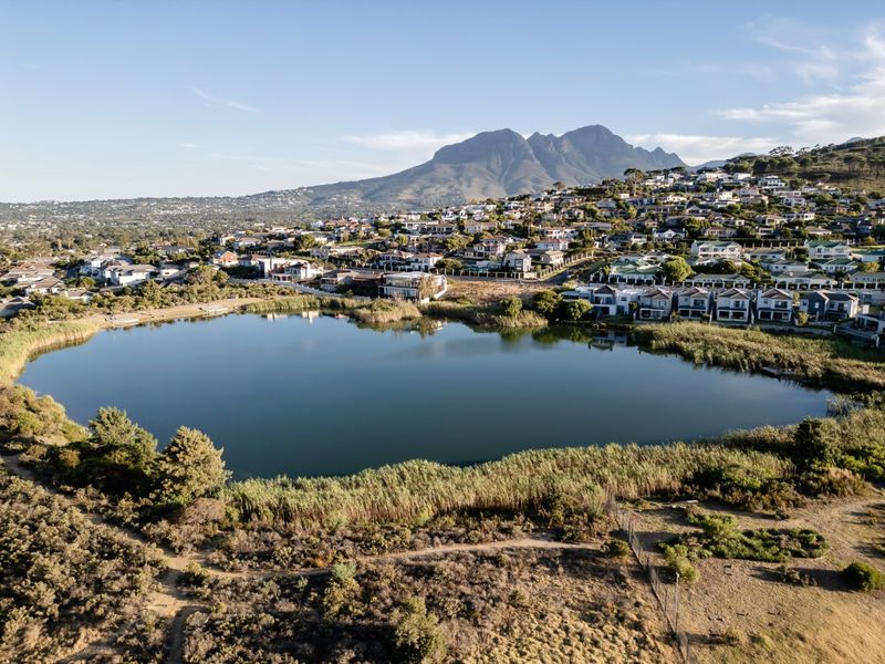 Investment Opportunity: 3-Bedroom Terrace in Mzuri Estate, Somerset West - Photo 9