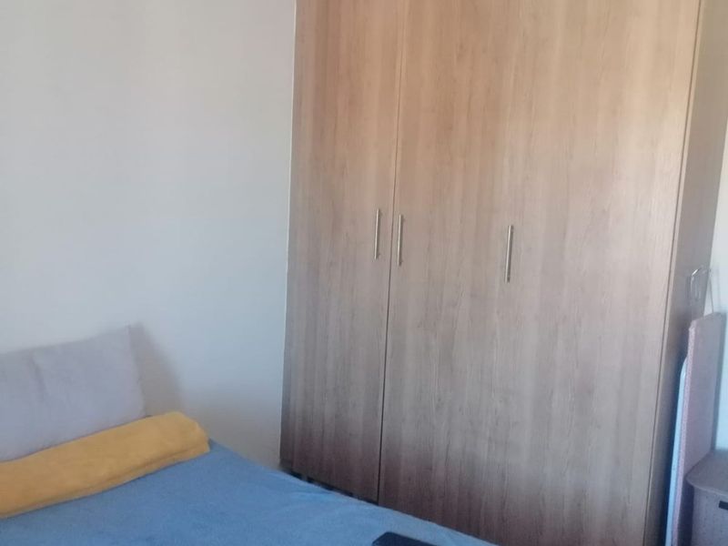 Neat 2-Bedroom Apartment for Sale in Encore Complex, Noordwyk  - Photo 10