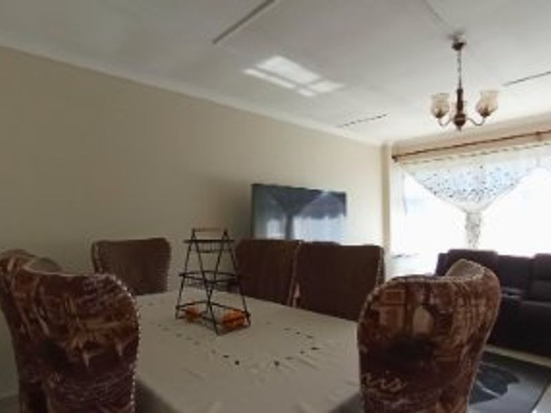 First Time Buyers & Savvy Investor Come Here!!! - Photo 3