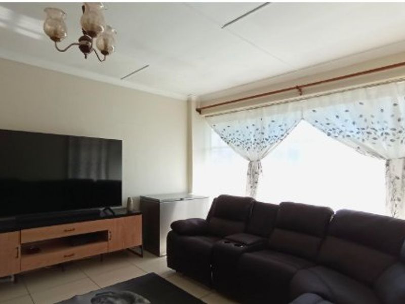 First Time Buyers & Savvy Investor Come Here!!! - Photo 6