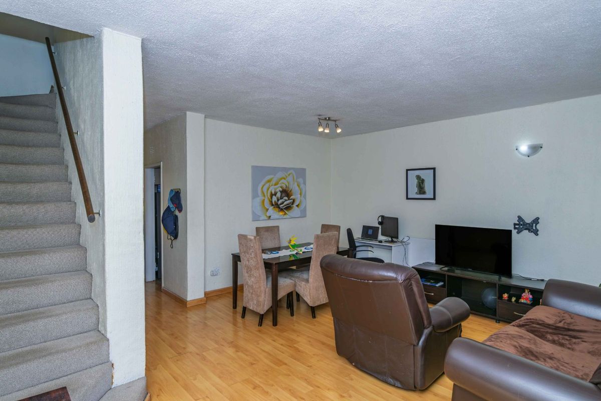 Pet-Friendly Duplex Townhouse For Sale in Bedford Gardens, Bedfordview - Photo 5