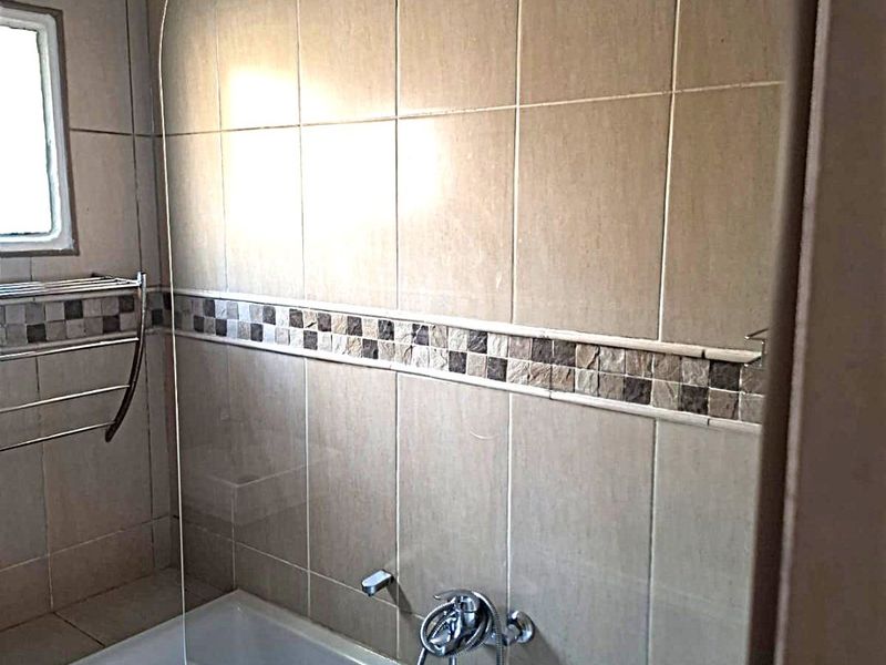 Upper Level Two Bed Two Bath For Sale at Braemore - Photo 9