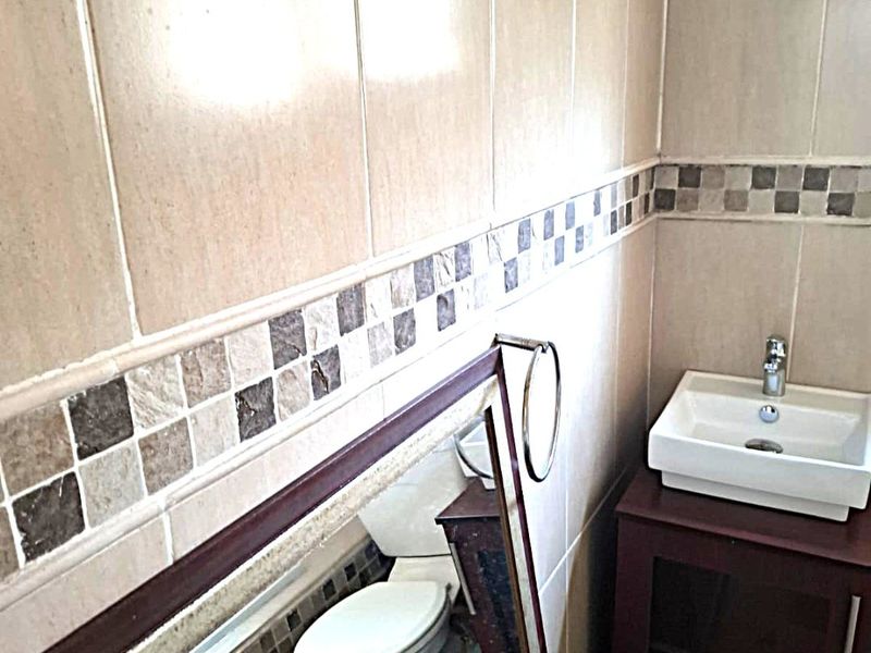 Upper Level Two Bed Two Bath For Sale at Braemore - Photo 8