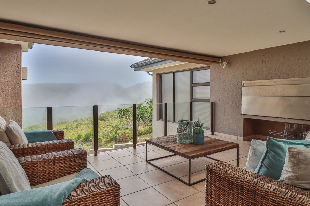 Luxurious 6 Bedroom Entertainer's Dream - Photo 3