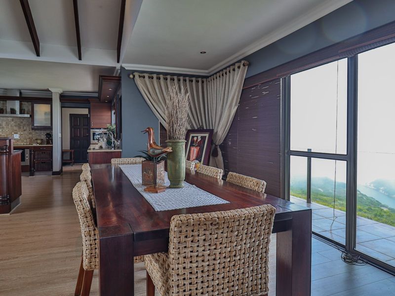 Luxurious 6 Bedroom Entertainer's Dream - Photo 9