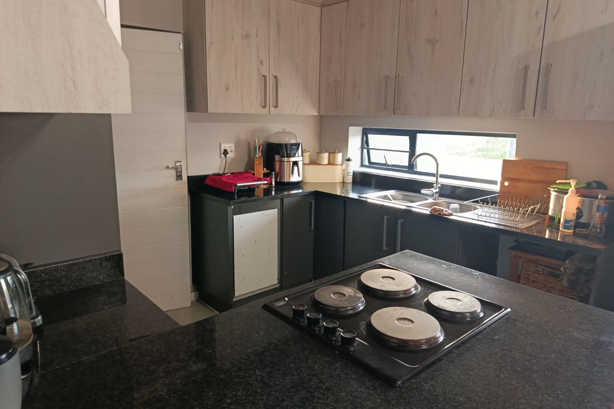 3 Bedroom House In Fairview - Photo 4