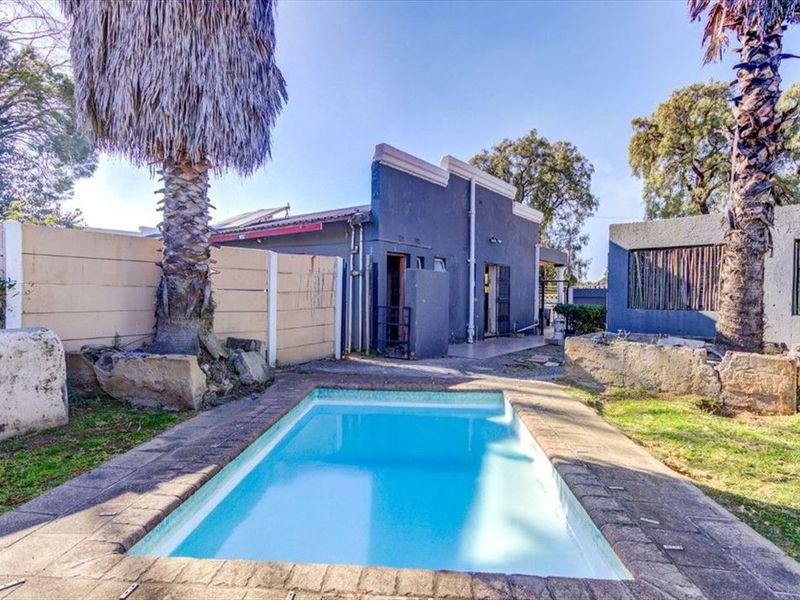 4 Bed House in Kempton Park West for Sale - Photo 3