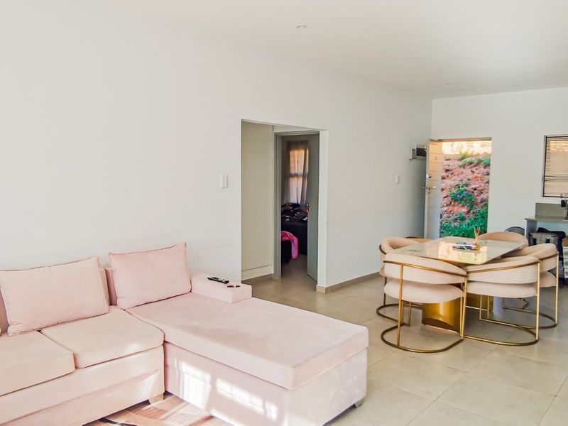 2 Bed Apartment at Mountain View Estate - Photo 9