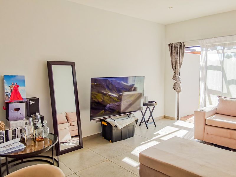 2 Bed Apartment at Mountain View Estate - Photo 7