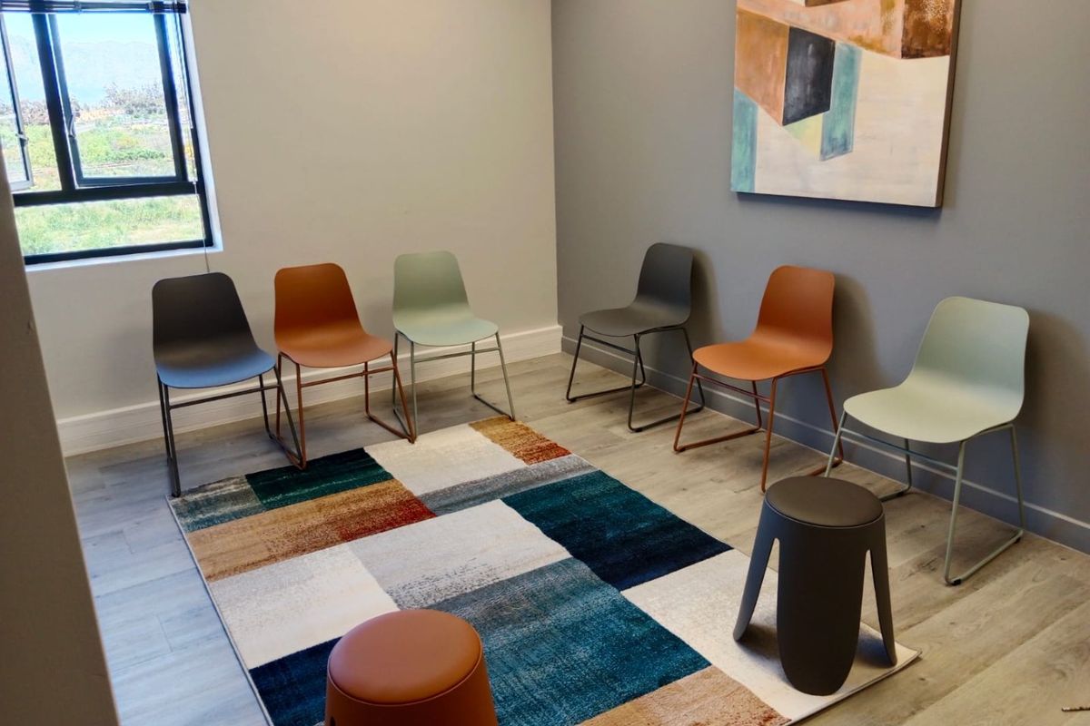 Medical centre, Paarl south - Photo 4