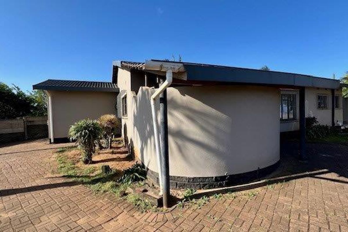 Spacious Coastal Family Home with Sea Views - Photo 3