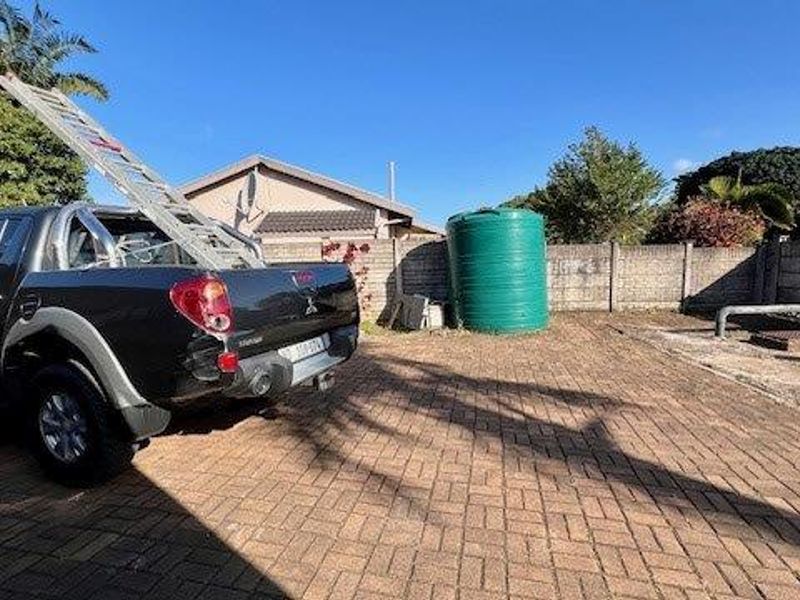 Spacious Coastal Family Home with Sea Views - Photo 4