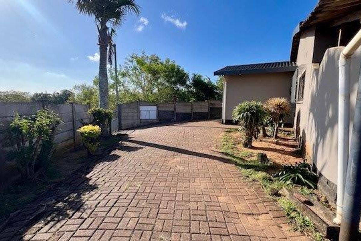 Spacious Coastal Family Home with Sea Views - Photo 5