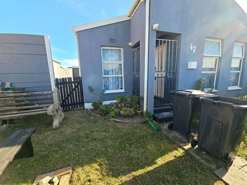 Freestanding, four bedroom family home situated on a 385 square metre plot - Photo 8