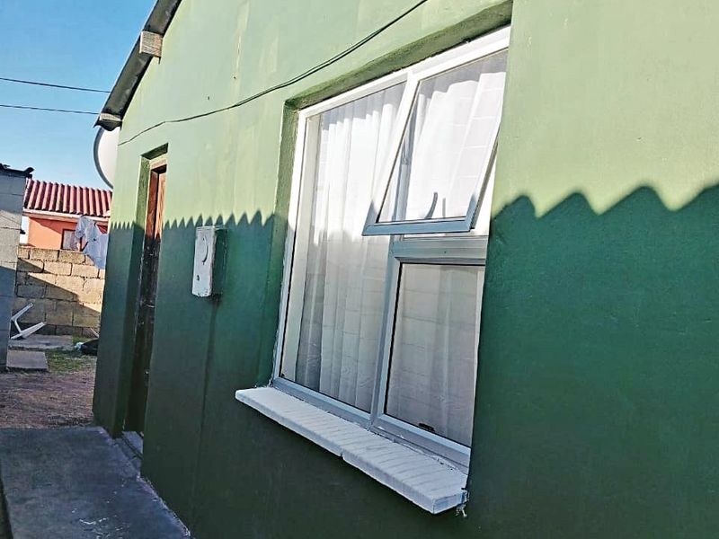 2 Bedroom House for Sale in Motherwell NU 8  - Photo 8