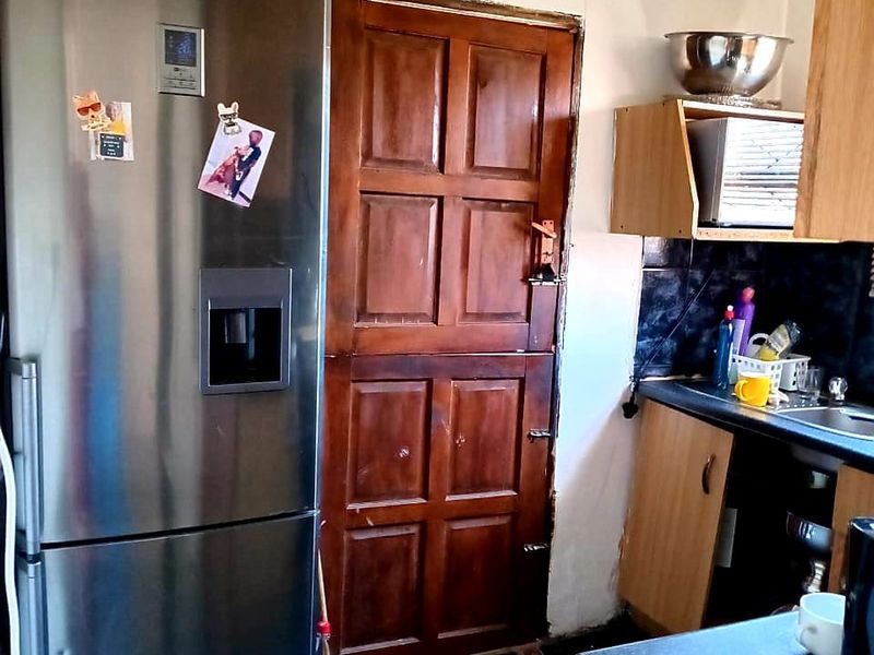 2 Bedroom House for Sale in Motherwell NU 8  - Photo 7