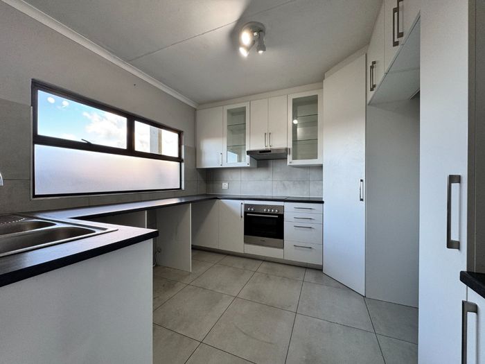 Property #2396625, Apartment For Sale in Claremont