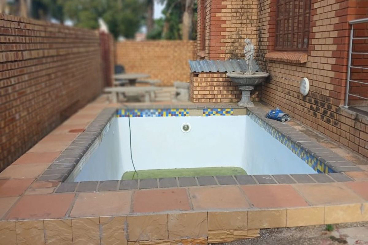 Double Storey House in the heart of Lotus Gardens  - Photo 2