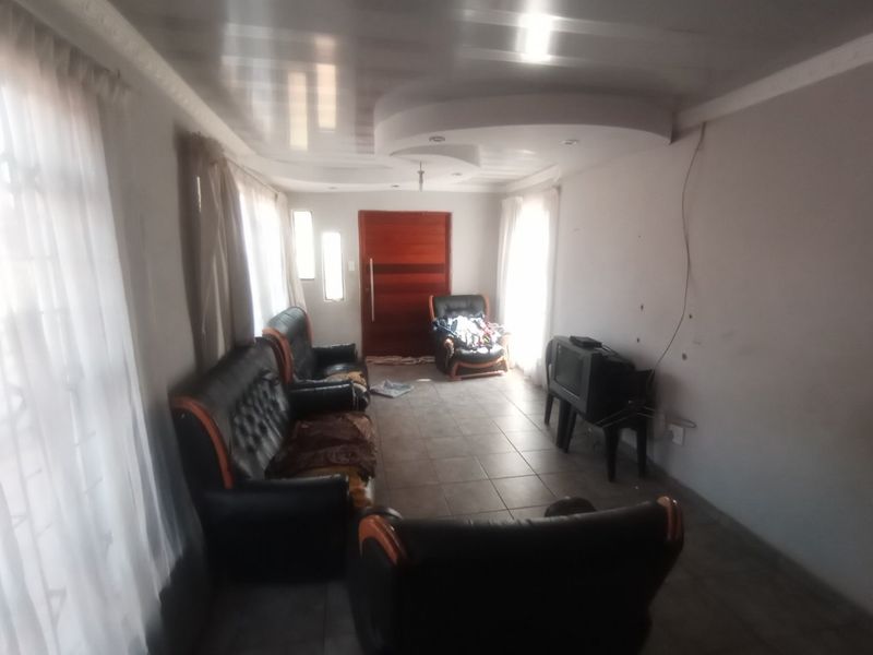 3 bedroom stand alone house Soshanguve PP-EXT3 - Photo 10