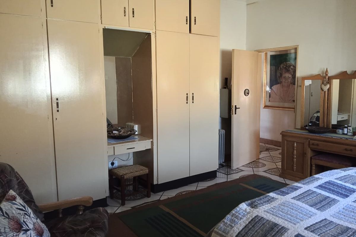 Prime Commercial & Residential Opportunity with Business Rights - Photo 2