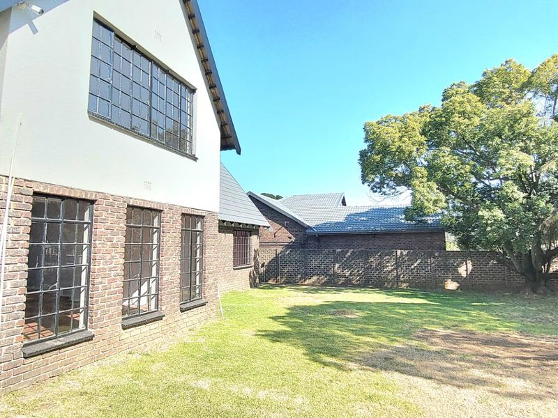 Hot off the press spectacular family home  - Photo 3