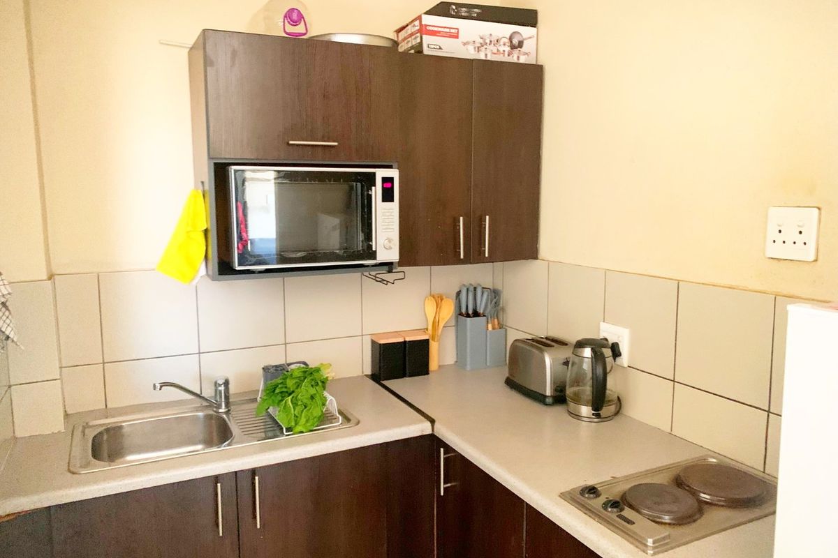 2 bedroom apartment for sale - Photo 2