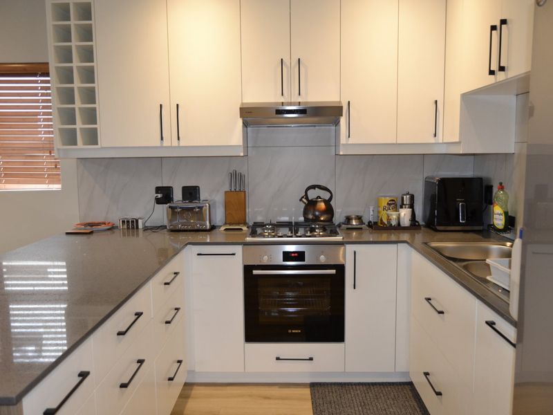 Welcome to StonePine Place – Downsize Without Compromise - Photo 6