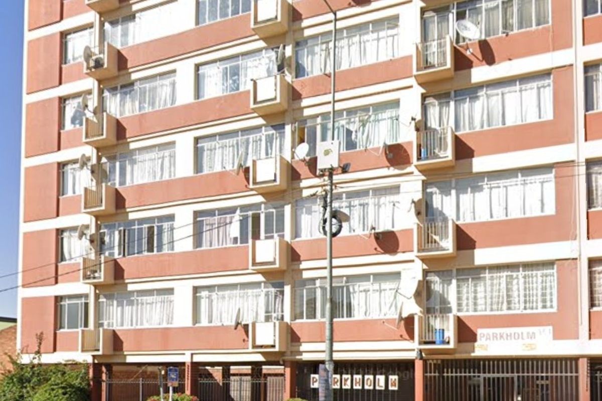 Bachelor Flat for Sale – Pretoria Central - Photo 4