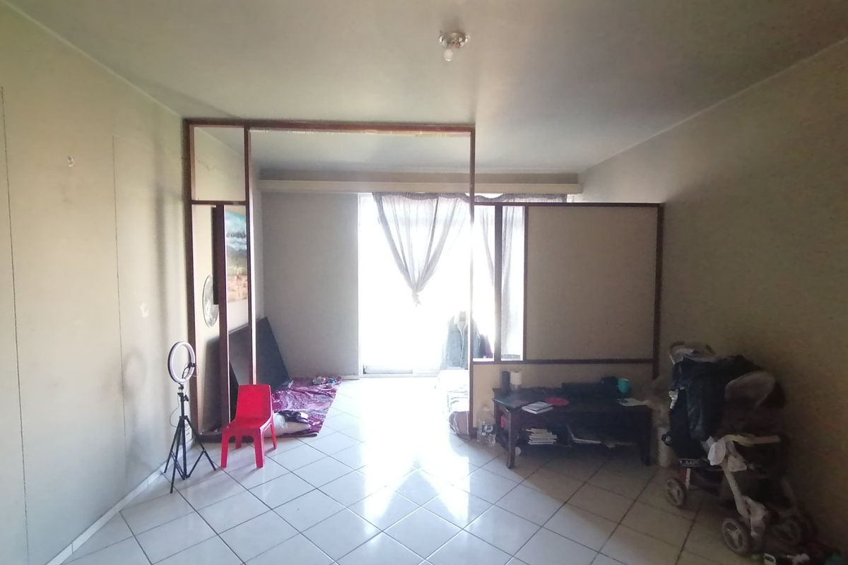 Bachelor Flat for Sale – Pretoria Central - Photo 3
