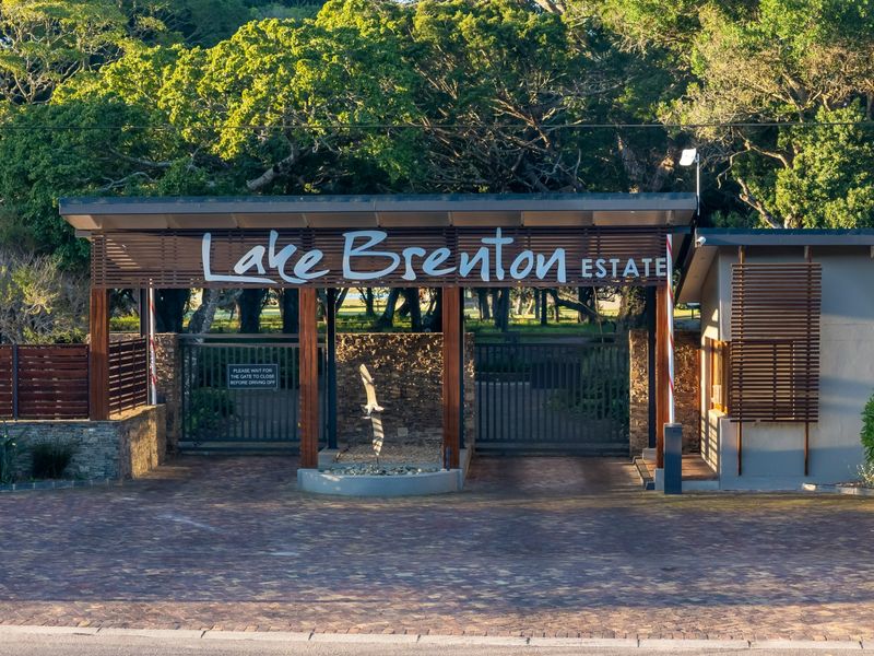 Plot & Plan - Where the forest meets Lagoon - Photo 2