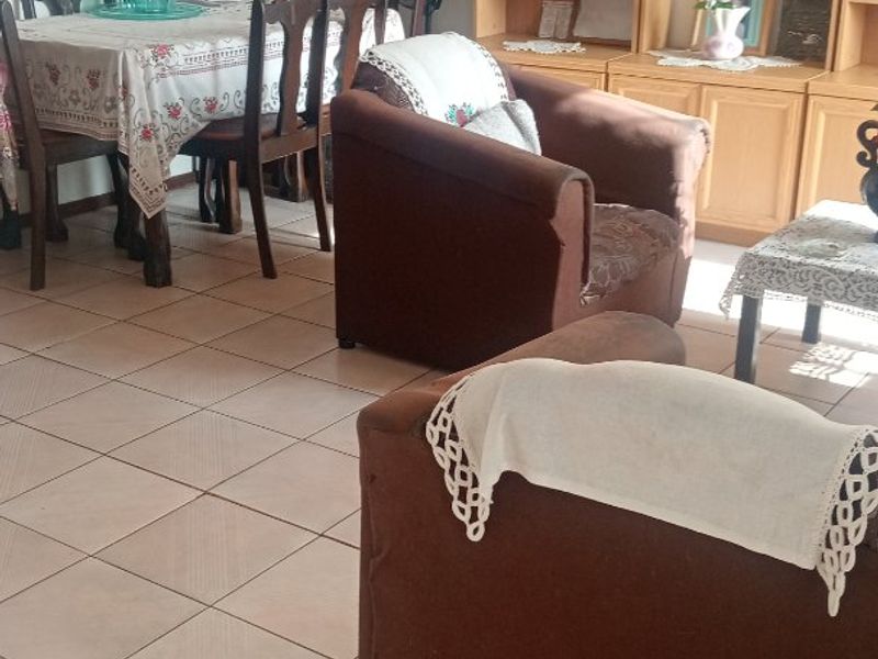 3 Bedroom in Westridge - Photo 6