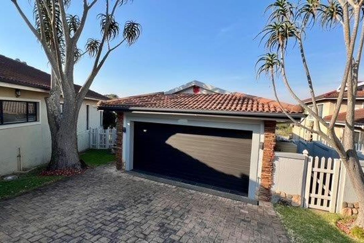 An Elegant Sanctuary In Shelly Beach’s Finest Eco Estate - Photo 2