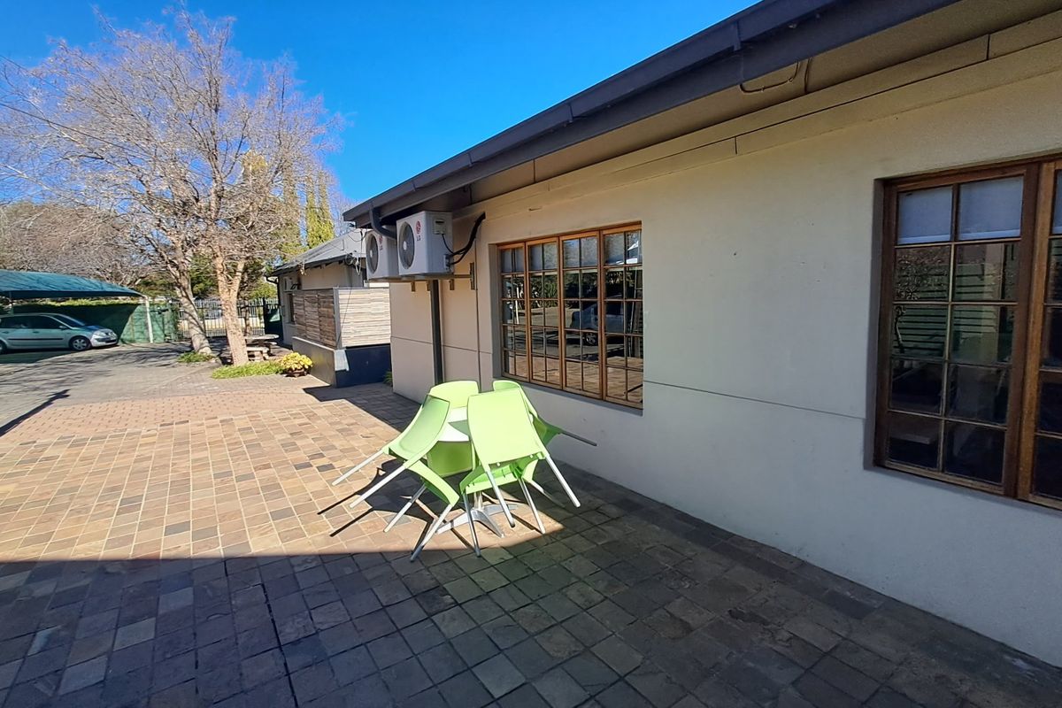 Four star guesthouse in Dan Pienaar, Bloemfontein - Photo 5