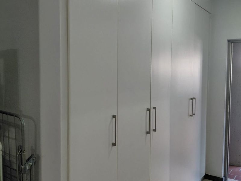 Prime Investment Opportunity - Stylish Studio in Secure Estate/Lonehill With Tenant - Photo 5