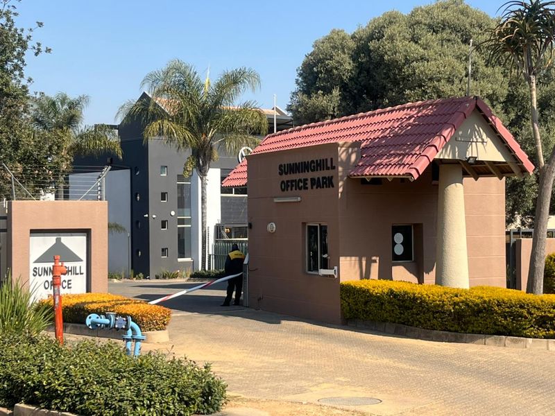 Prime Commercial Office Building for Sale in Sunninghill Office Park - Photo 8