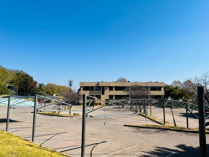 Prime Commercial Office Building for Sale in Woodmead - Photo 9