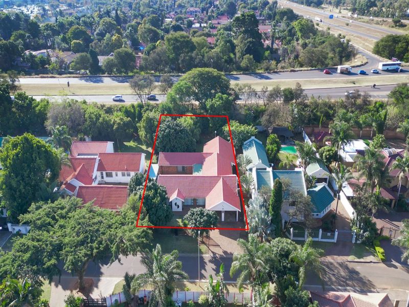 URGENT SALE – PRICE DROPPED TO R1,799,000!!!  OWNER NEEDS TO SELL NOW – ALL OFFERS WILL BE CONSIDERED!   - Photo 2
