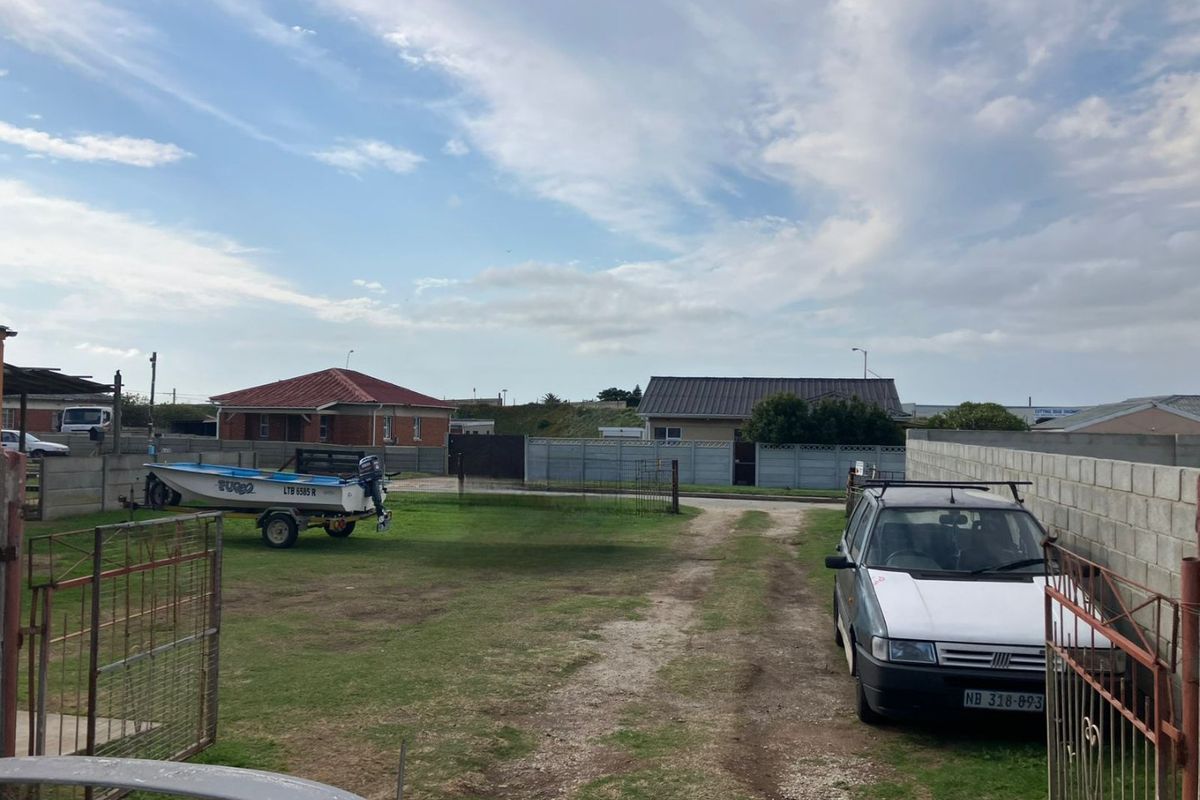 Family Home in Sydenham for sale! - Photo 5