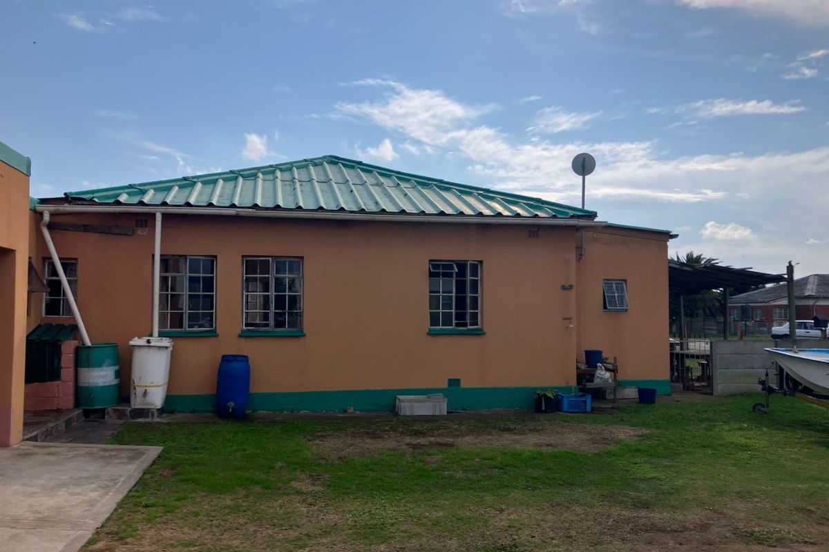 Family Home in Sydenham for sale! - Photo 4