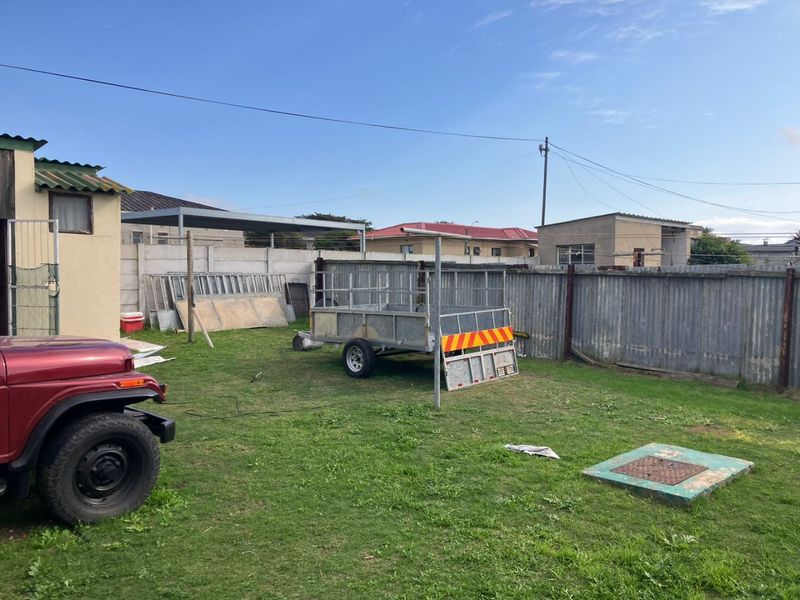 Family Home in Sydenham for sale! - Photo 10