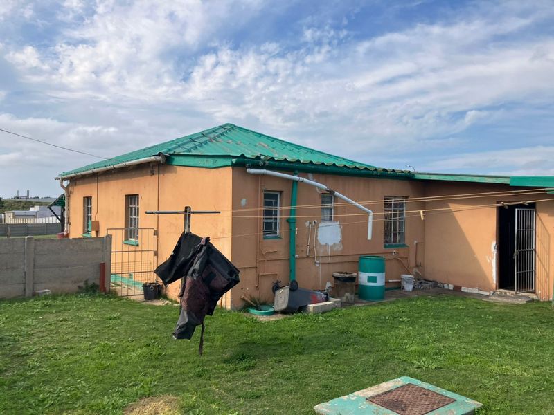 Family Home in Sydenham for sale! - Photo 9