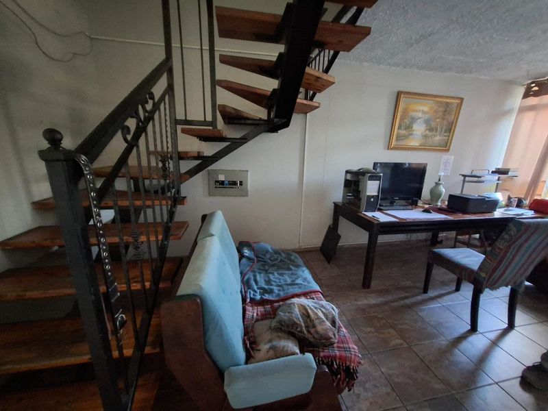 Townhouse Private Garden Garage Braai Area - Photo 6