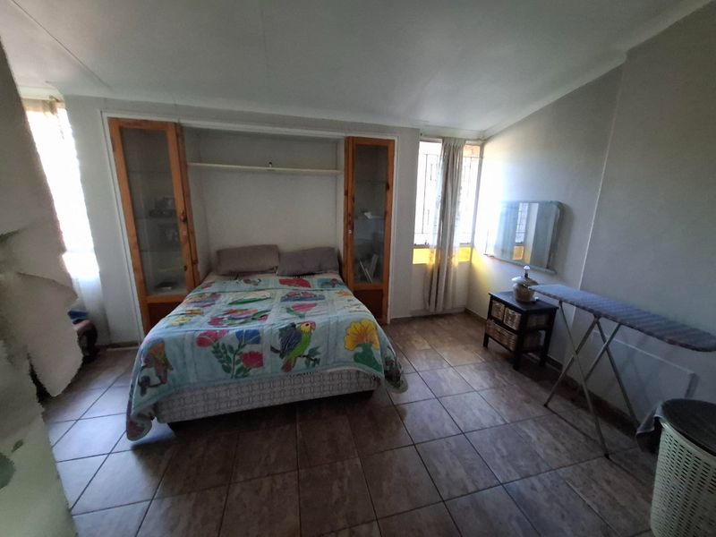 Townhouse Private Garden Garage Braai Area - Photo 4