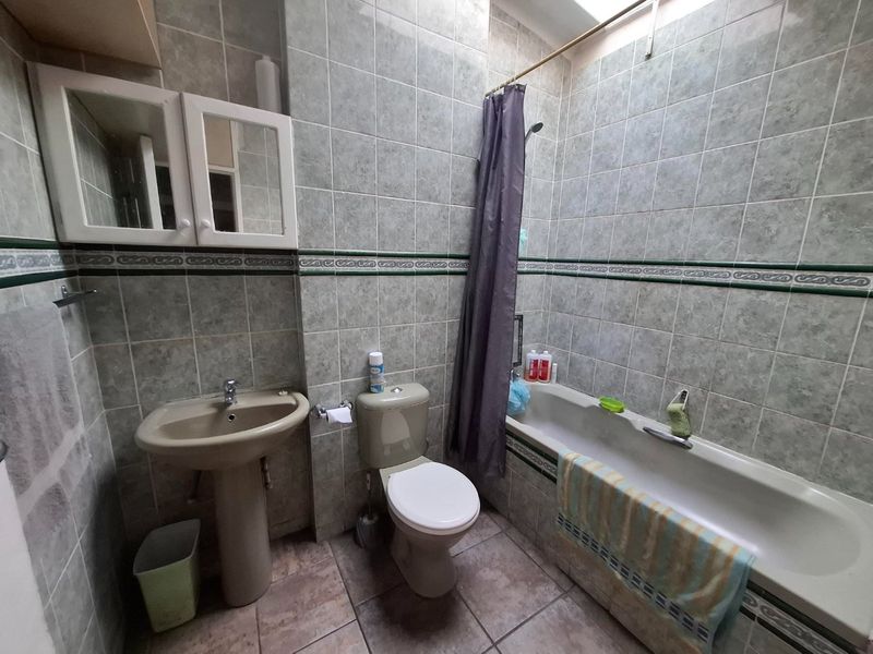 Townhouse Private Garden Garage Braai Area - Photo 3