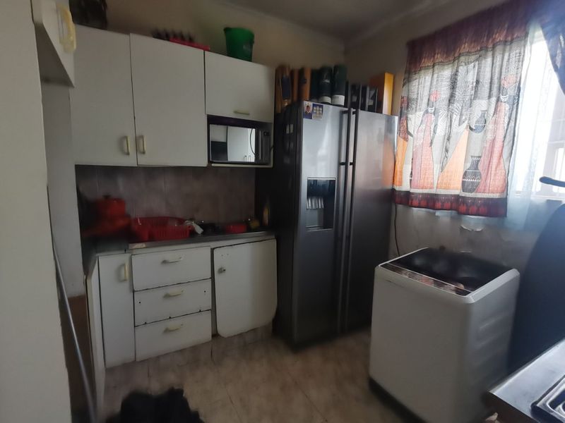 2 Bedroom house for sale  - Photo 6