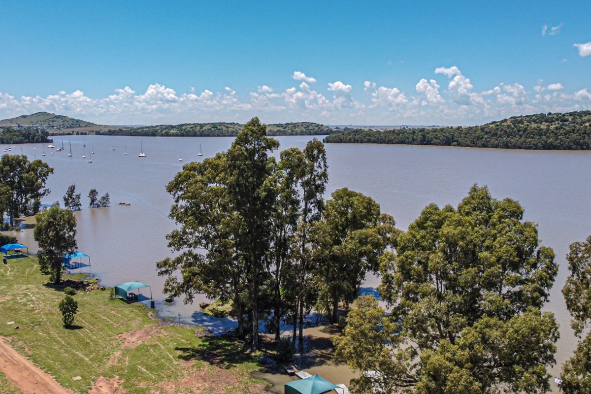 Prime 1000m2 Corner Stand in Vaal Marina with Exclusive Waterfront Access - Photo 5